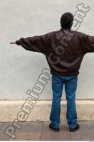 0058 Older man whole body leather jacket  jeans0001